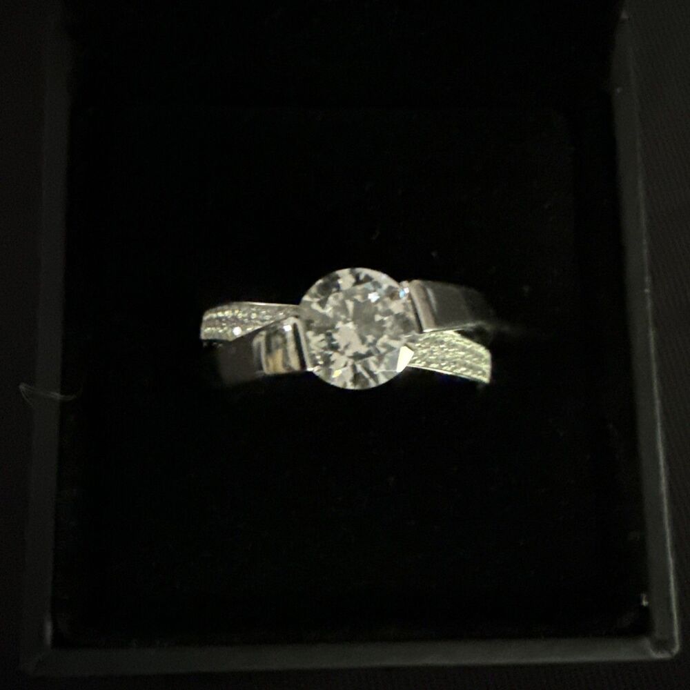 Jeulia 925 Ring with Clear Main Gem & Side Lab Diamond Accents Sz 12.25~New